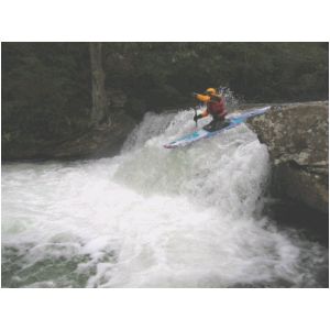 Scott Zetterstrom running Sugar Creek ledge  (Photo by Scott Gravatt - 4/27/04)