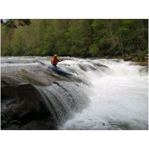 Scott Zetterstrom running Lunch Ledge  (Photo by Scott Gravatt - 4/27/04)