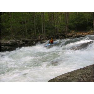 Scott Zetterstrom in Bridge Rapid, not following Mike's line (Photo by Scott Gravatt - 4/27/04)