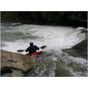 Mike Wellman running the third of the Three Falls a.k.a. Flake Falls (Photo by Bob Maxey - 4/27/04)