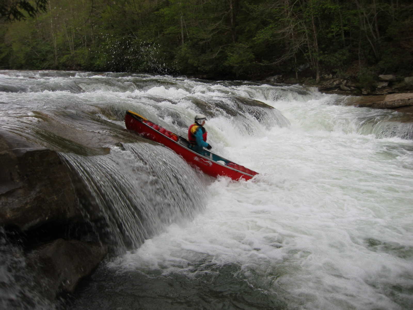 Lou Campagna running Lunch Ledge (Photo by Scott Gravatt - 4/27/04)