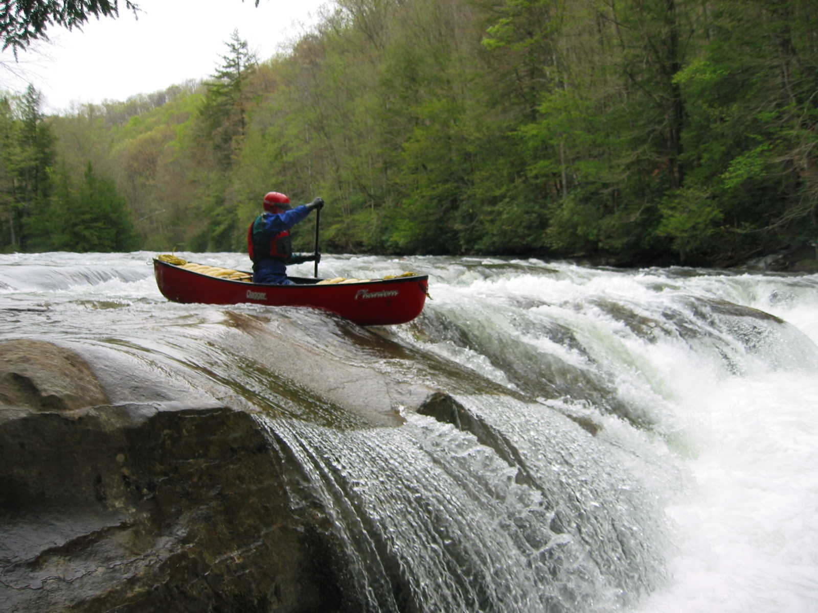 Scott Gravatt running Lunch Ledge (Photo by Lou Campagna - 4/27/04)