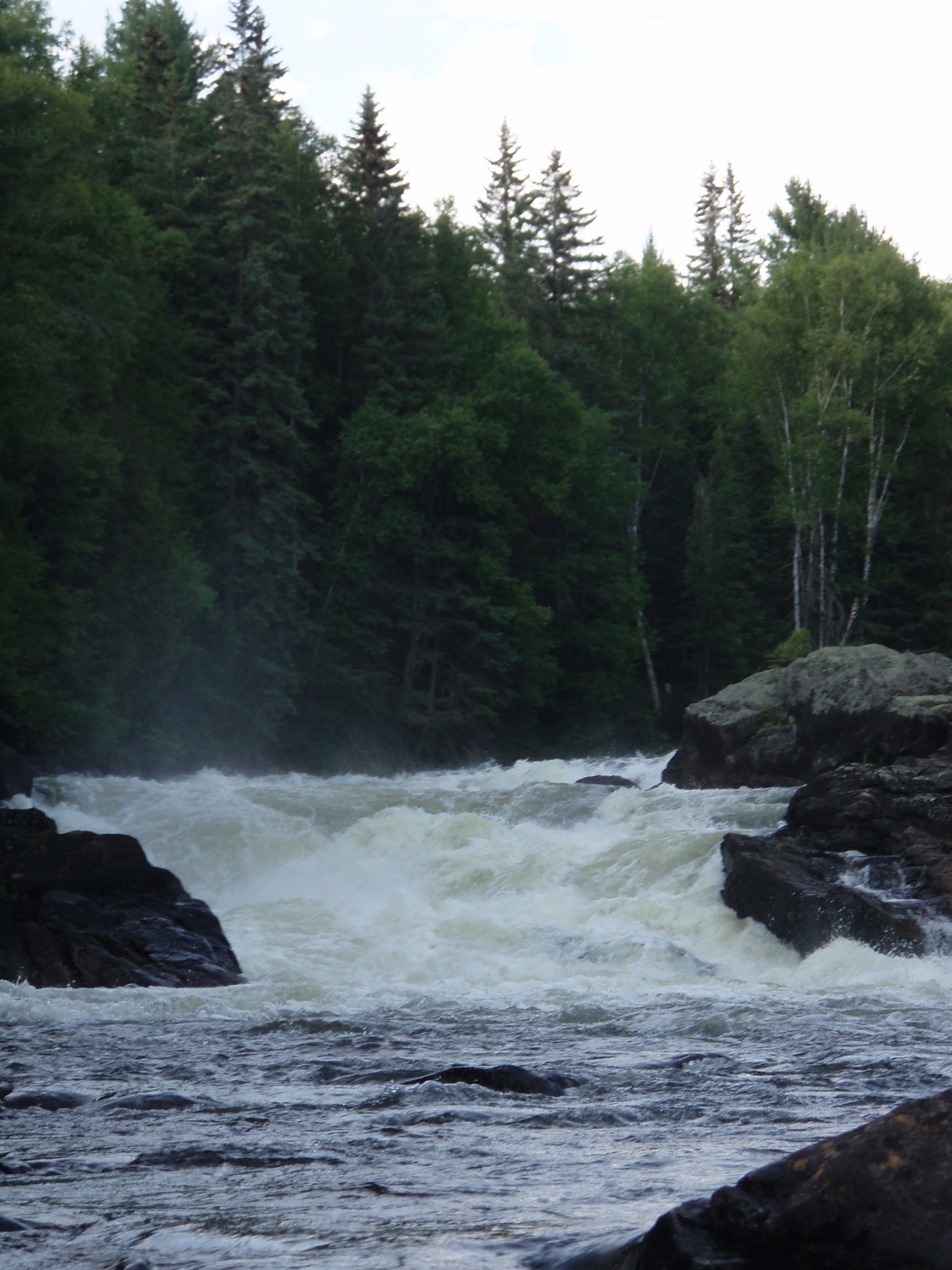 Looking back up at 'Rapides Narcisse' (Photo by Keith Merkel - 8/7/07)