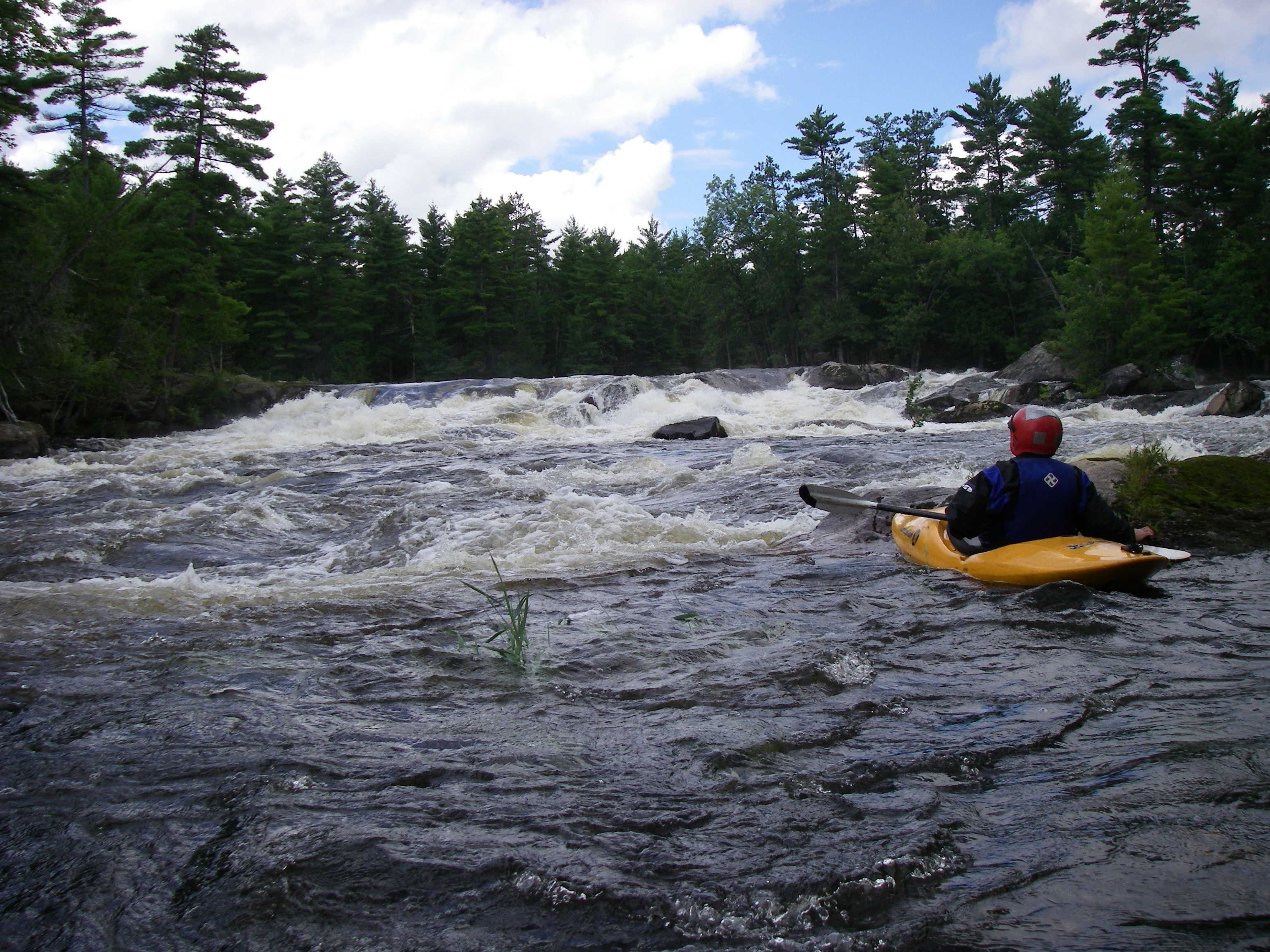 Keith Merkel looking at Little Trickle rapid, the sneak for Iron Ring.  Don't run this (right) side of it. (Photo by Keith Merkel - 8/10/08)