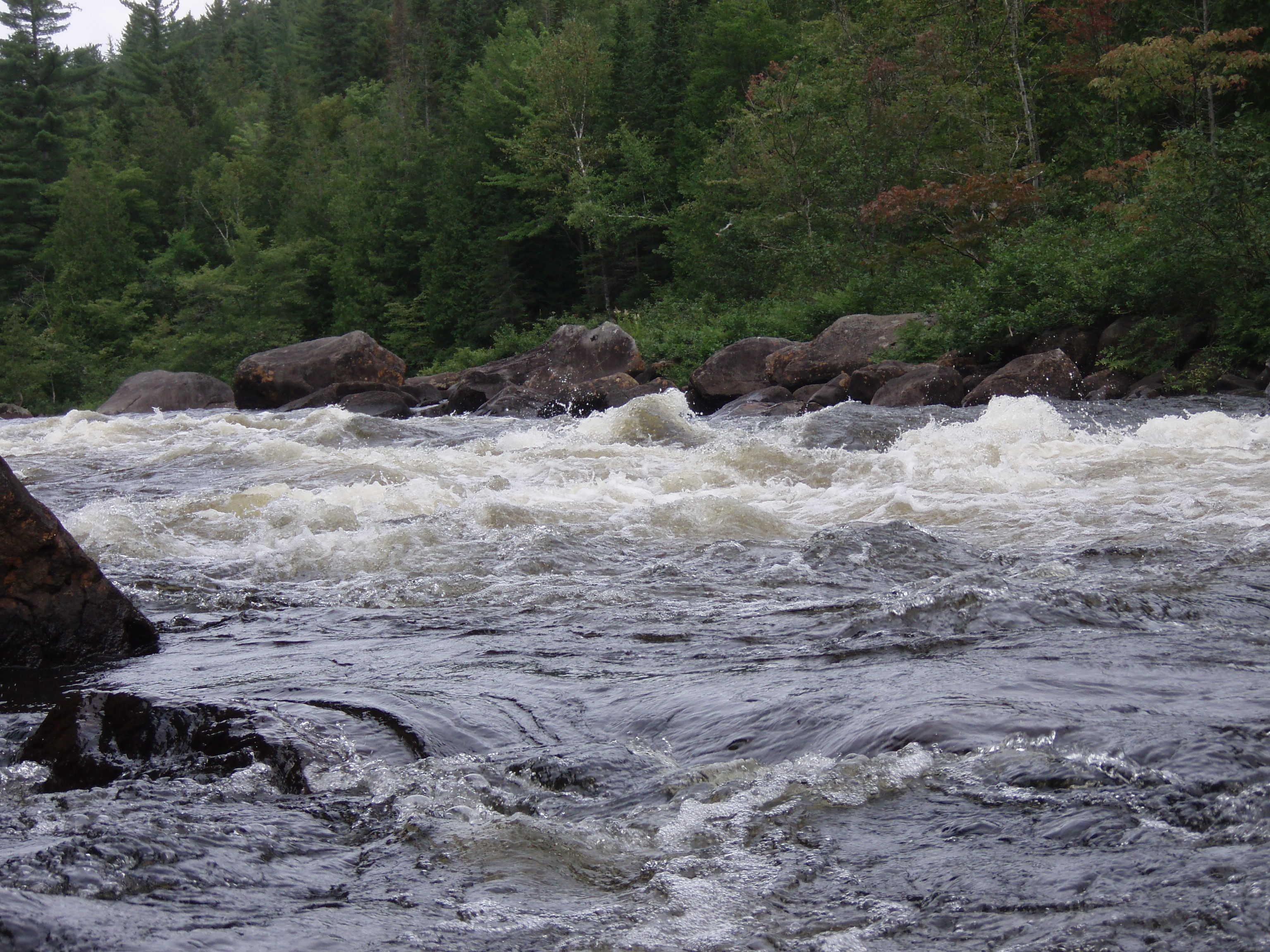 End of les Montagnes Russes rapid. (Photo by Keith Merkel - 8/13/08)