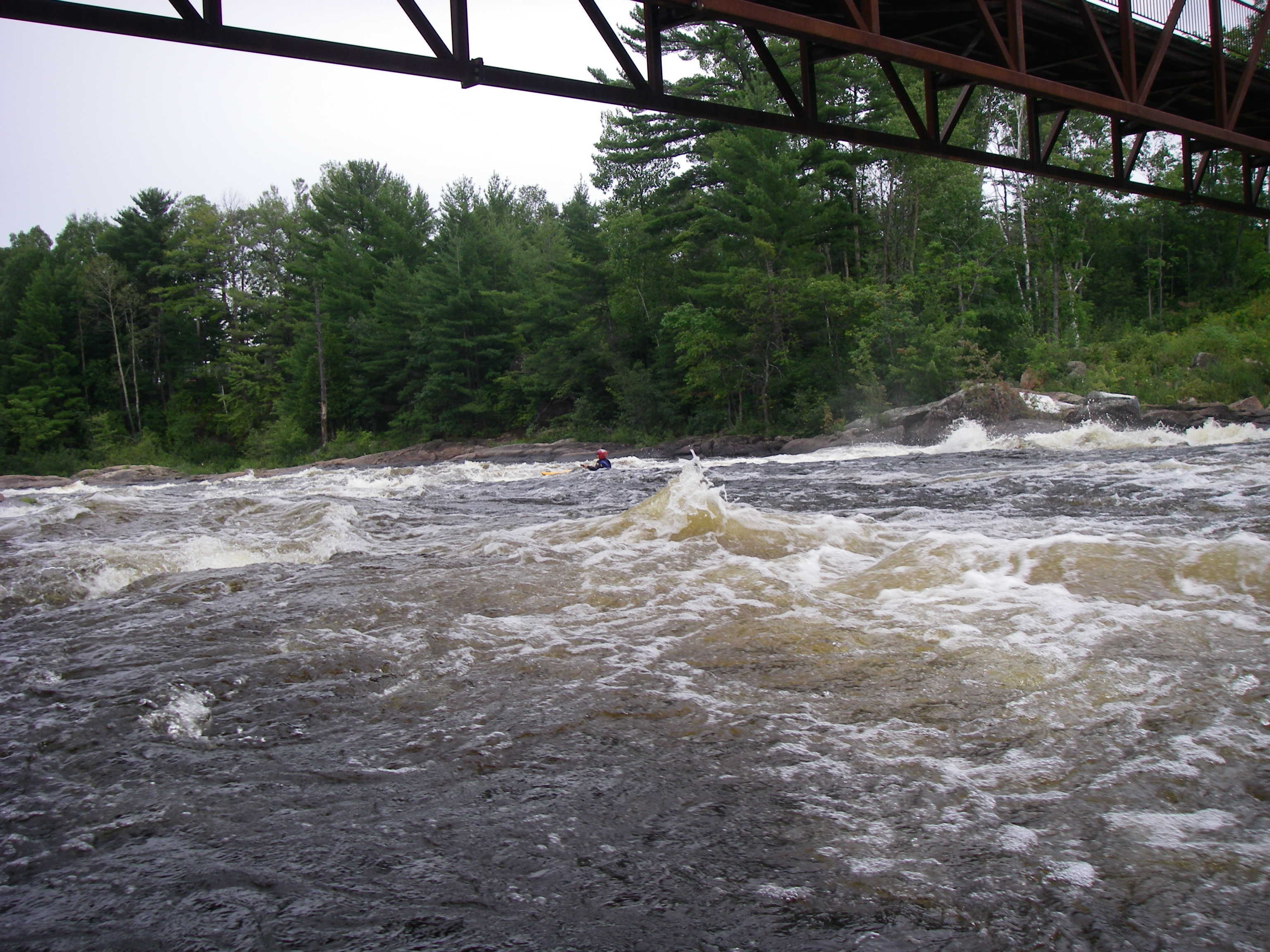 Keith Merkel running Railroad, the first major rapid on the Petawawa.  (Photo by Cahil Converse - 8/9/08)