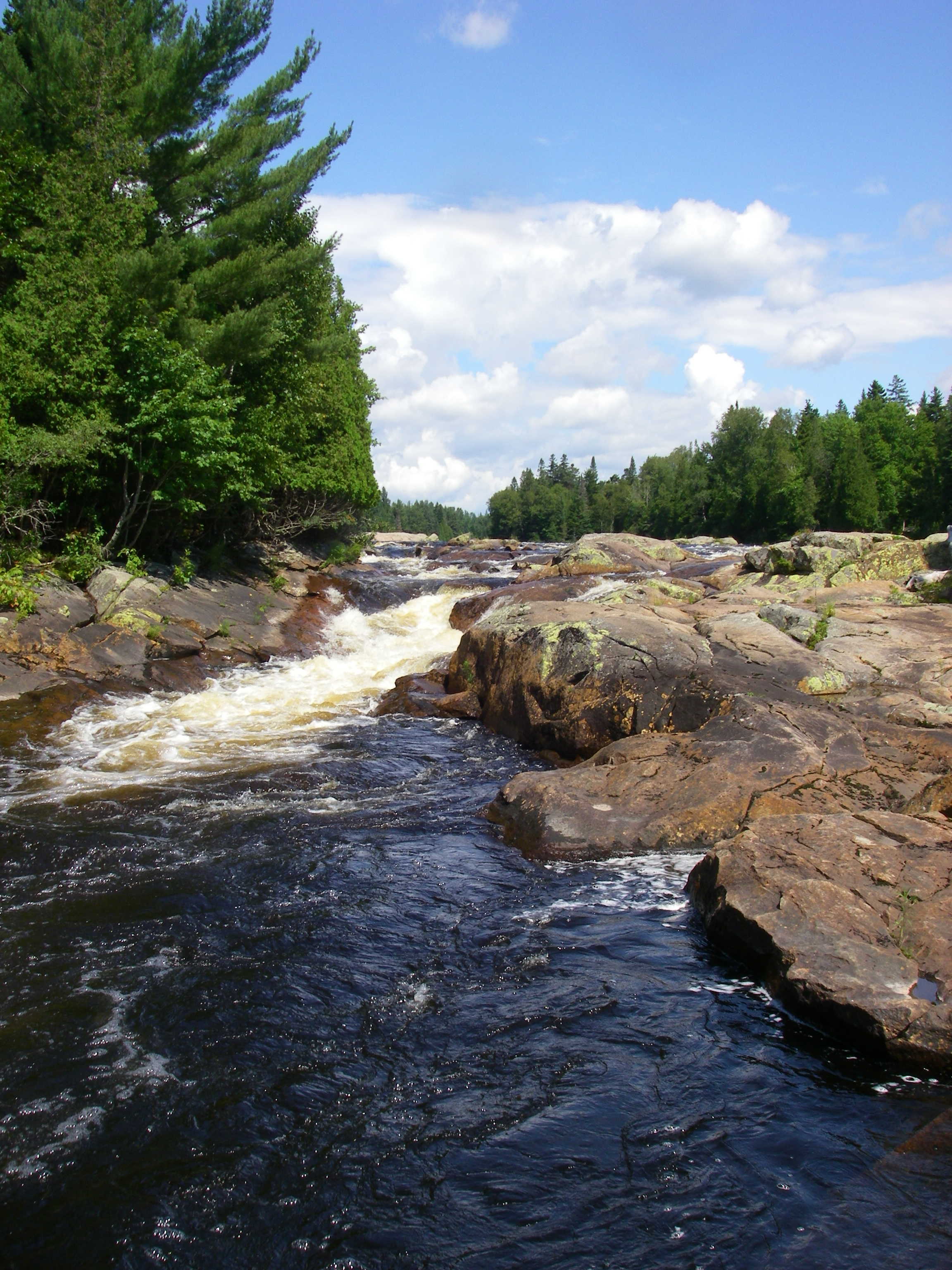 Channel cutting through same island (Photo by Cahil Converse - 8/15/08)