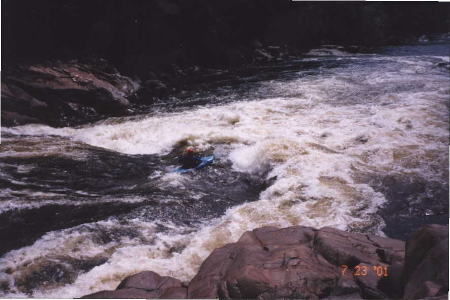 Bob Maxey slicing cleanly through Mushroom (Photo by Keith Merkel - 7/23/01)