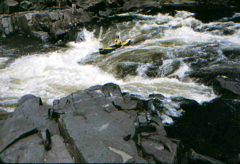 Kim Buttleman running Elizabeth's Rapid (Photo by Bob Maxey - 7/23/01)