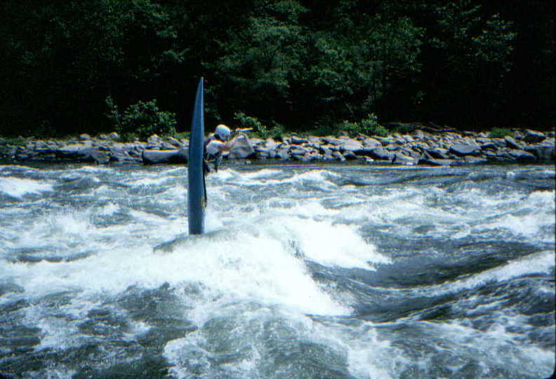 Hans Haucke with perfect ender in Endo Waves (Photo by Bob Maxey - 7/6/91)