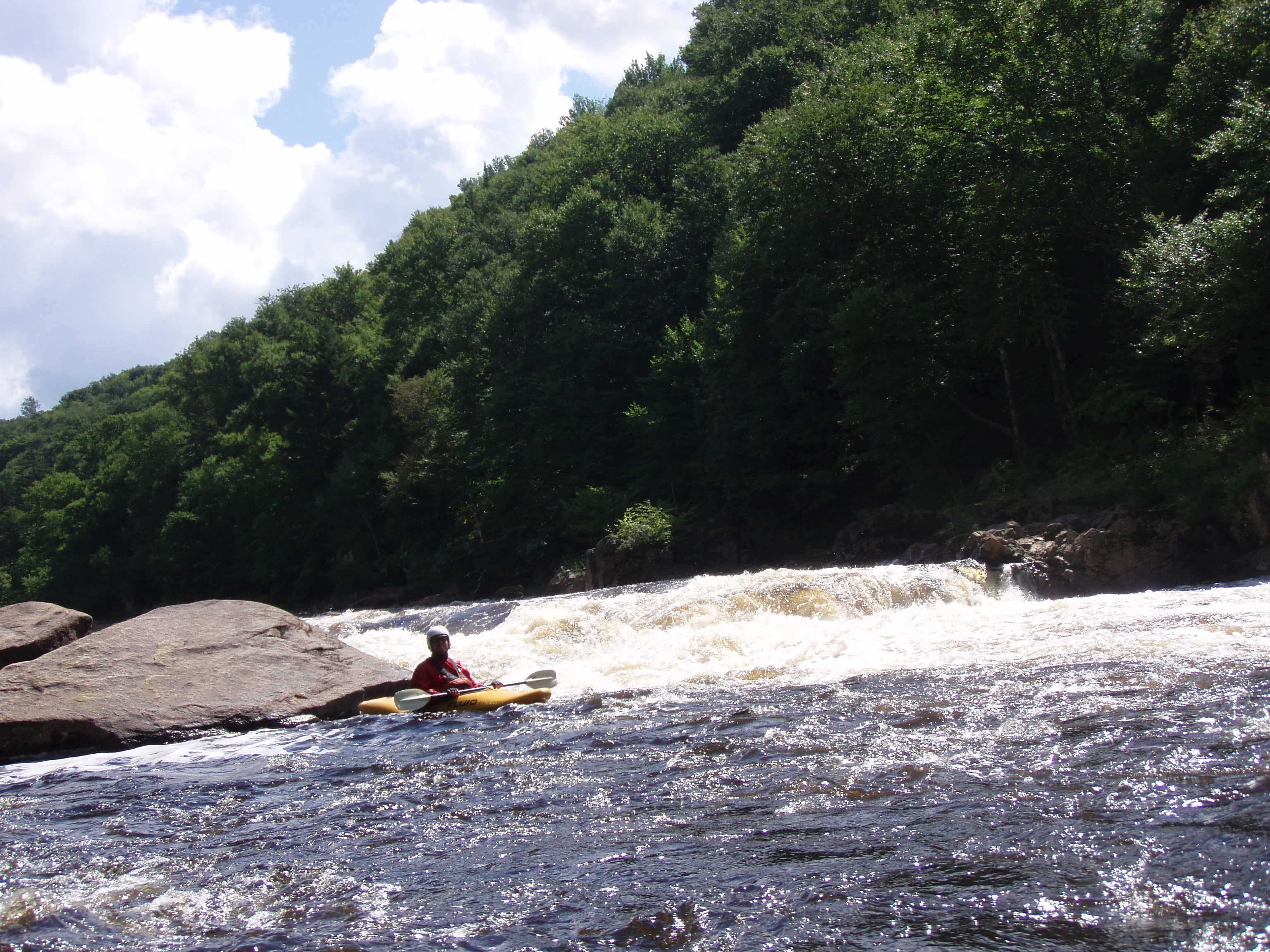 Cahil Converse at bottom of le Hache-viande rapid (Photo by Keith Merkel - 8/16/08)