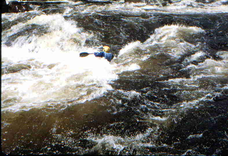 Bruce Labow in Island Rapid (Photo by Bob Maxey - 7/26/01)