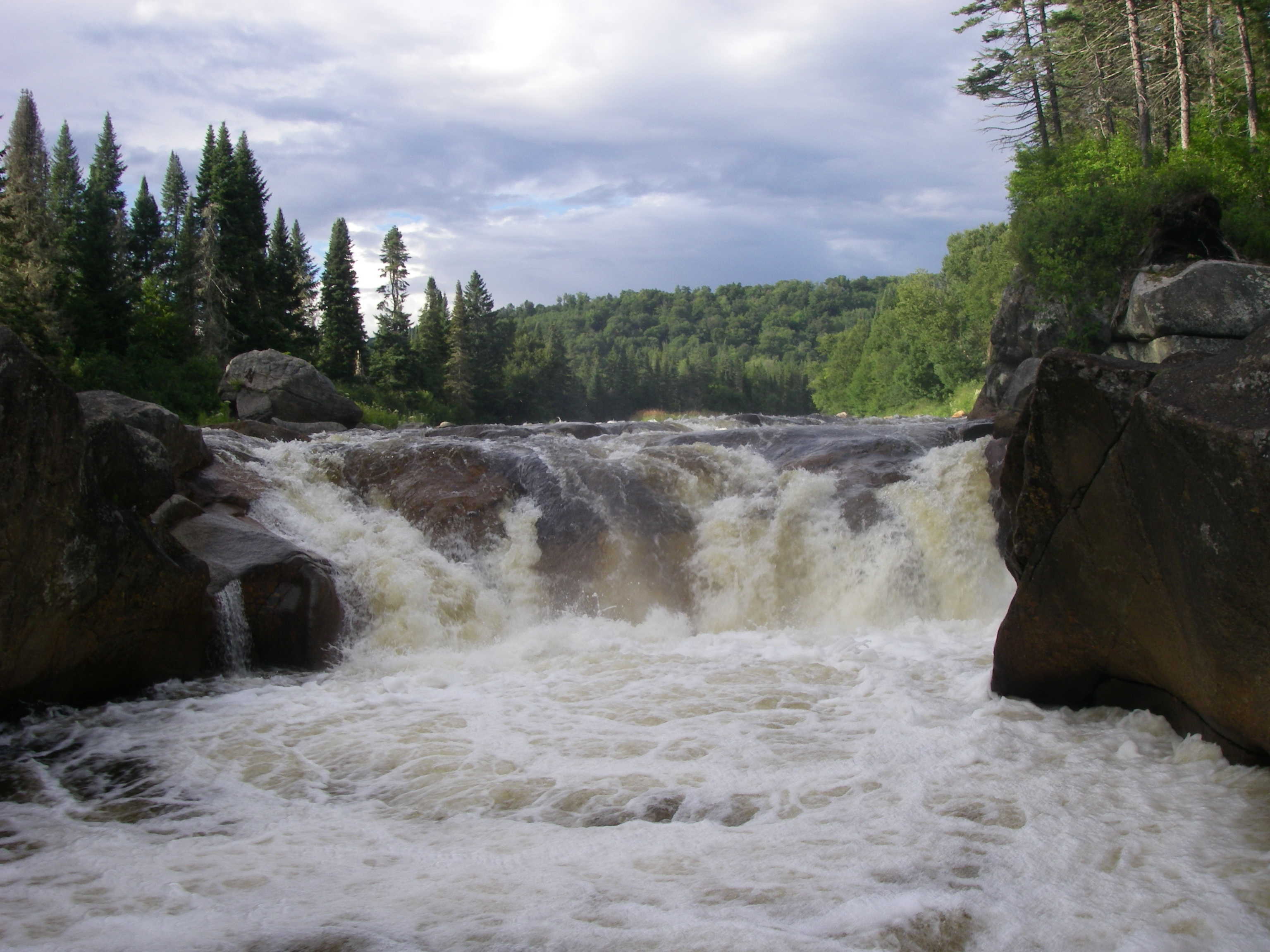 The Chute a la Marmite looking back upstream after we carried. (Photo by Cahil Converse - 8/14/08)