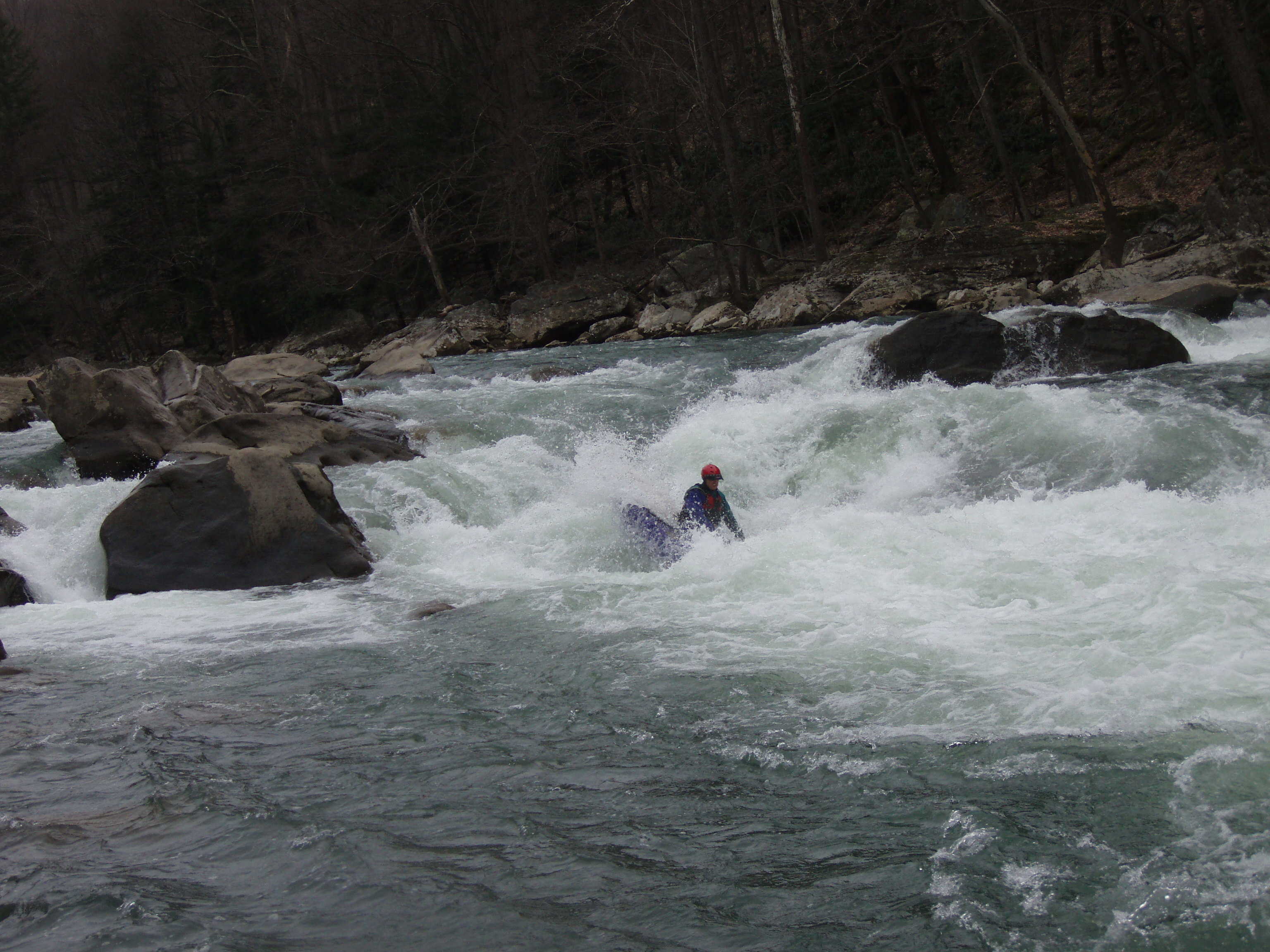 Scott Gravatt in Shoulder Snapper Rapid (Photo by Keith Merkel - 4/10/08)